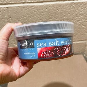 19.5oz NEW Sea Salt Scrub - Pomegranate & Fig